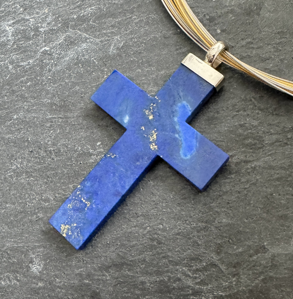 Lapislazuli Kreuz mit Silberkappe